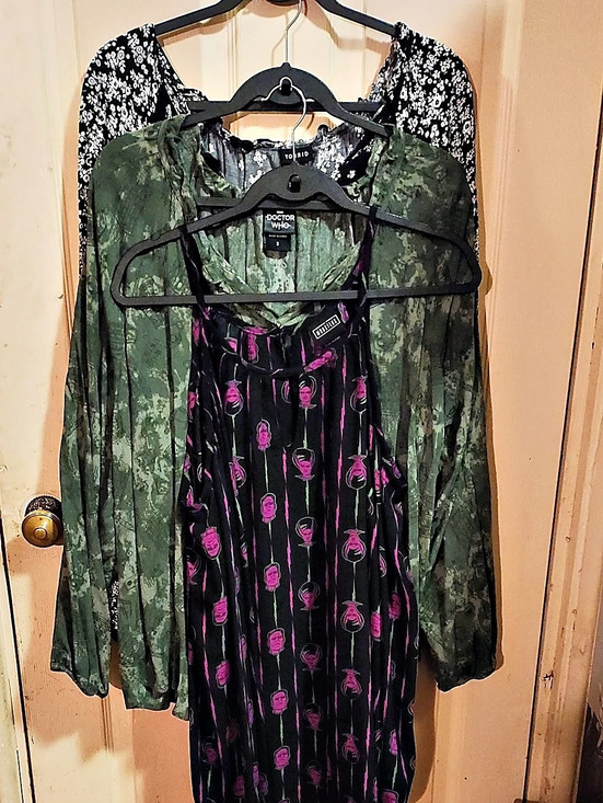 torrid Tops - Torrid/universal monsters/doctor who set of 3 peasant blouses